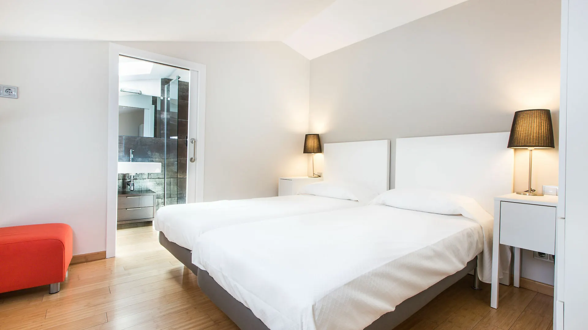 Girona Housing Ginesta 9 Apartment